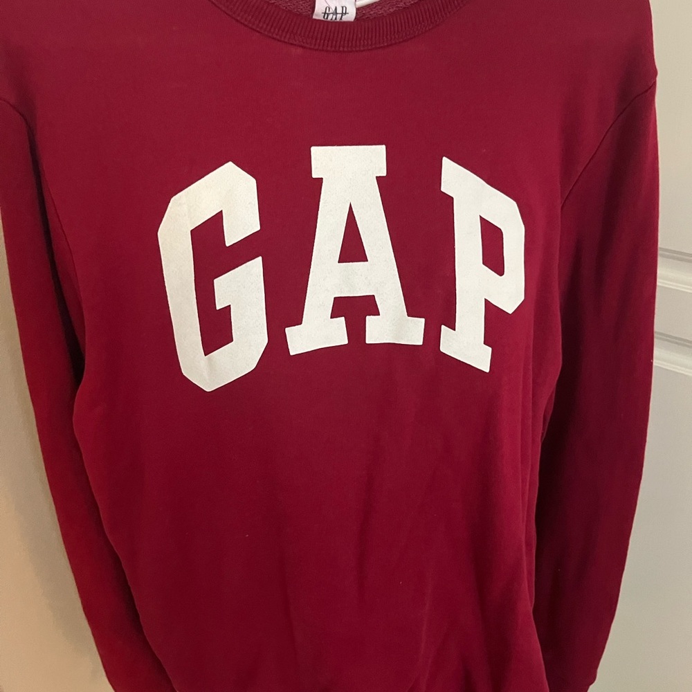 Gap sweatshirt